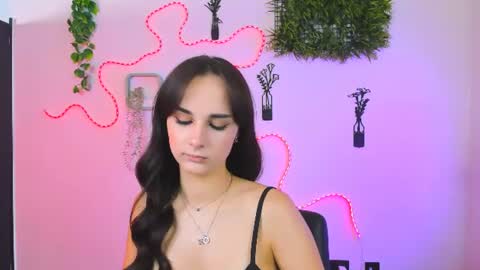 Snapshot of ariana_ross7 chatting on 07/16/26, 07:20 ariana_ross7 online show from 07/16/26, 07:20