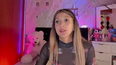 Snapshot of ariana_rosse__ chatting on 01/15/26, 02:49 Ariana online show from 01/15/26, 02:49