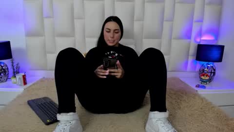  ariana  online show from 03/06/26, 04:36