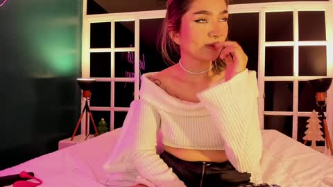 Snapshot of ariana_villada chatting on 01/04/25, 03:07 Ari online show from 01/04/25, 03:07