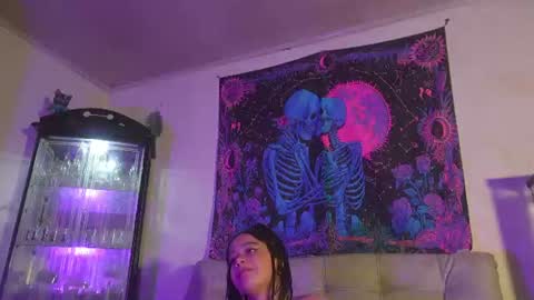 Snapshot of ariana_whitee chatting on 07/29/26, 09:07 ariana_whitee online show from 07/29/26, 09:07