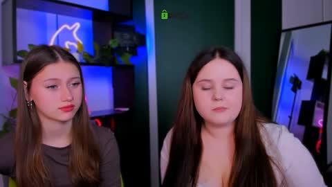 arianaa_cat online show from 03/30/26, 06:42