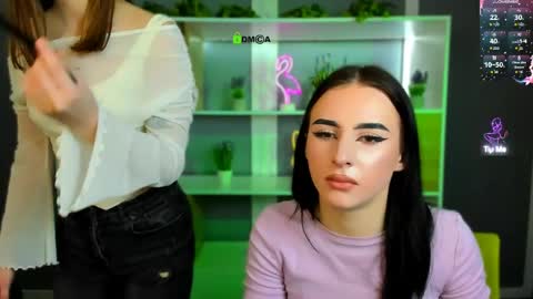 arianaa_cat online show from 04/10/26, 06:56