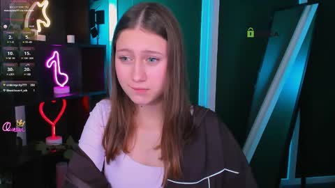 arianaa_cat online show from 04/26/26, 07:11