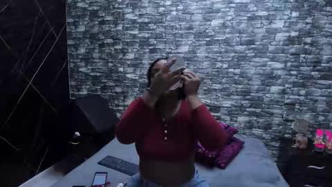 Ariana online show from 11/14/25, 11:53