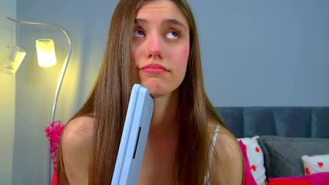 Ariana online show from 04/15/26, 07:58