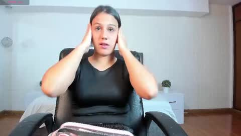arianarouse  online show from 06/16/26, 07:49