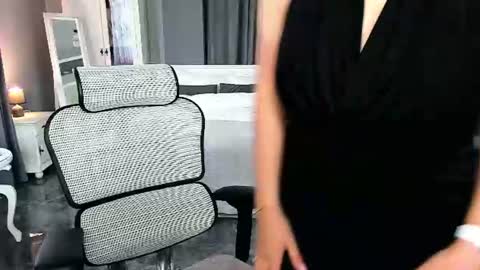 Snapshot of arianasage_ chatting on 07/25/26, 06:55 Ana online show from 07/25/26, 06:55