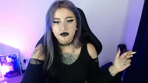Snapshot of arianauwu666 chatting on 04/24/26, 10:01 help me 100 hands up my OF is Free online show from 04/24/26, 10:01