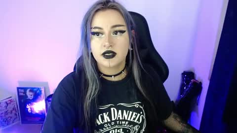 Snapshot of arianauwu666 chatting on 05/04/26, 09:33 help me 100 hands up my OF is Free online show from 05/04/26, 09:33