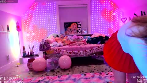 Nina online show from 04/05/26, 03:58