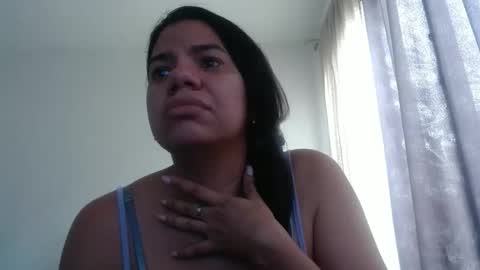 Snapshot of ariannaloovel chatting on 11/18/25, 04:22 ariannaloovel online show from 11/18/25, 04:22