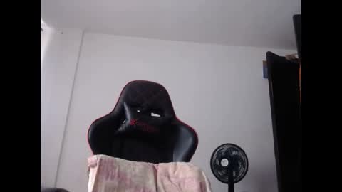 Snapshot of ariannaloovel chatting on 02/09/26, 06:12 ariannaloovel online show from 02/09/26, 06:12