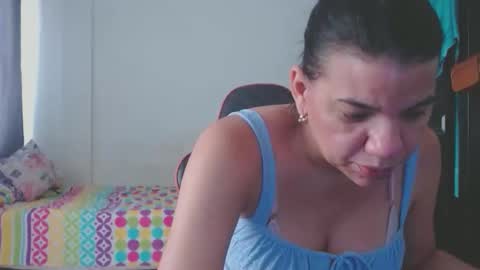 Snapshot of ariannaloovel chatting on 03/02/26, 05:20 ariannaloovel online show from 03/02/26, 05:20