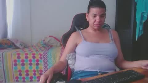 Snapshot of ariannaloovel chatting on 03/12/26, 06:25 ariannaloovel online show from 03/12/26, 06:25