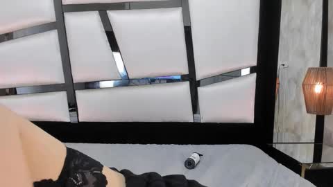 ariannarussell1 online show from 03/10/25, 02:05