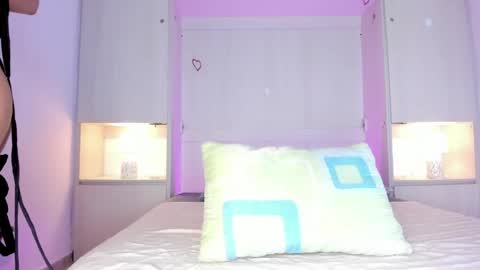 ariannavega_ online show from 05/08/26, 11:37