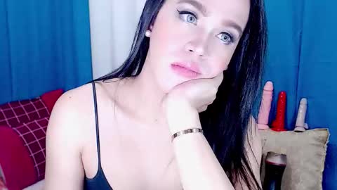 Snapshot of arianne_xoxo777 chatting on 11/24/25, 06:46 ARIANNE CUMS online show from 11/24/25, 06:46