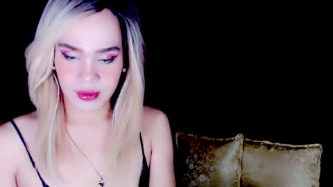 Snapshot of arianne_xoxo777 chatting on 04/08/26, 08:53 ARIANNE CUMS online show from 04/08/26, 08:53