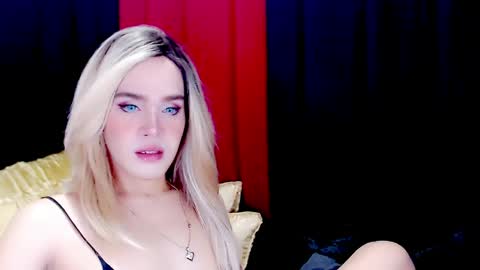 Snapshot of arianne_xoxo777 chatting on 04/14/26, 07:03 ARIANNE CUMS online show from 04/14/26, 07:03