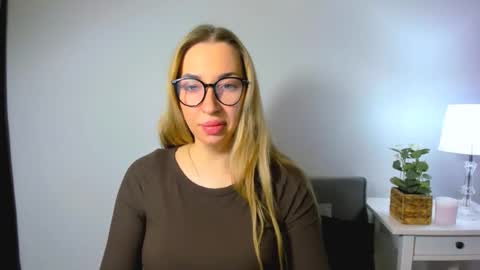 Aria online show from 11/29/25, 06:16