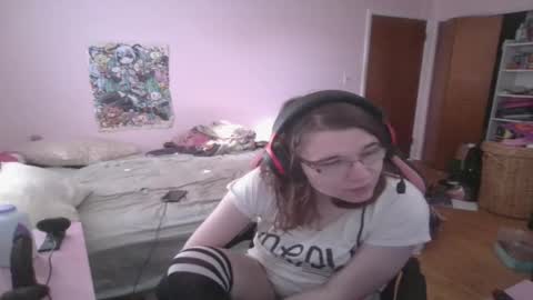 Ariathebrat online show from 04/22/26, 09:27