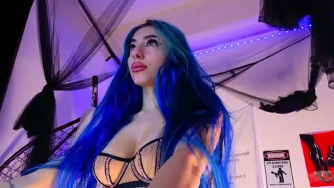 Aria online show from 11/30/25, 10:03