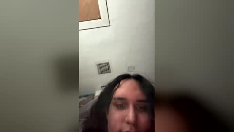 Aria online show from 04/23/26, 02:02