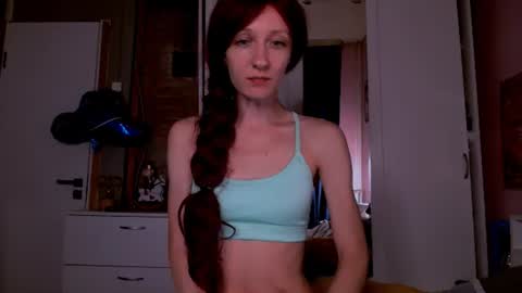Snapshot of aribluush chatting on 06/11/26, 10:30 aribluush online show from 06/11/26, 10:30
