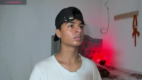 ariel_adan online show from 04/24/26, 10:01