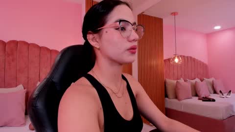 Snapshot of ariel_jonnes chatting on 09/10/25, 05:13 Ariel online show from 09/10/25, 05:13