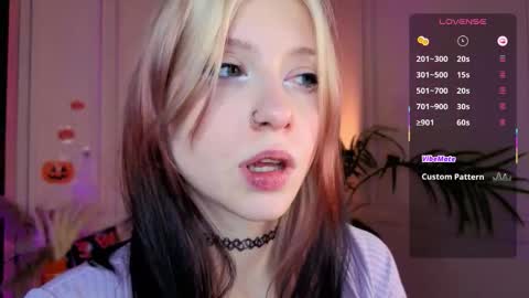 Ariel online show from 11/02/25, 02:52