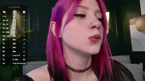 Ariel online show from 04/10/26, 02:44