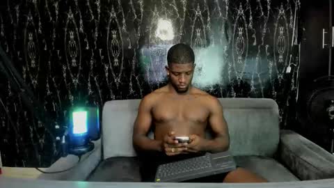 Snapshot of arielbronwxxx chatting on 10/19/25, 05:57 chris online show from 10/19/25, 05:57