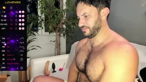 Snapshot of arielenbsas chatting on 01/30/25, 04:37 Ariel online show from 01/30/25, 04:37