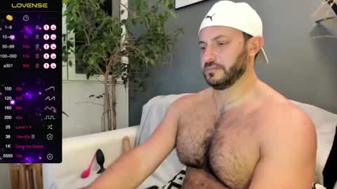 Snapshot of arielenbsas chatting on 01/31/25, 02:48 Ariel online show from 01/31/25, 02:48