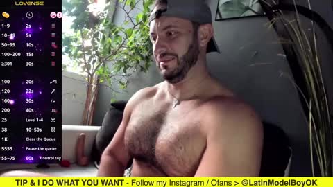 Snapshot of arielenbsas chatting on 02/22/25, 08:42 Ariel online show from 02/22/25, 08:42