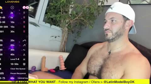 Snapshot of arielenbsas chatting on 03/07/25, 10:54 Ariel online show from 03/07/25, 10:54