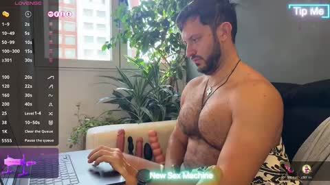 Snapshot of arielenbsas chatting on 02/03/26, 11:48 Ariel online show from 02/03/26, 11:48