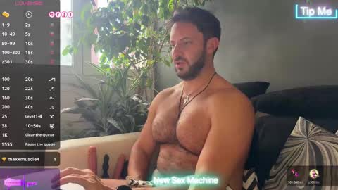 Snapshot of arielenbsas chatting on 02/07/26, 08:23 Ariel online show from 02/07/26, 08:23