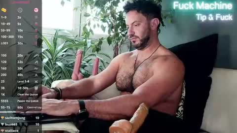 Snapshot of arielenbsas chatting on 07/19/26, 01:48 Ariel online show from 07/19/26, 01:48