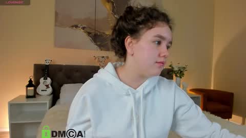 Ariella GTM3  Tue Wed Thu Fri Sat  0400 am-1030pm online show from 10/10/25, 01:15