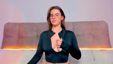 Snapshot of ariellateska chatting on 06/10/26, 03:18 Ariella online show from 06/10/26, 03:18