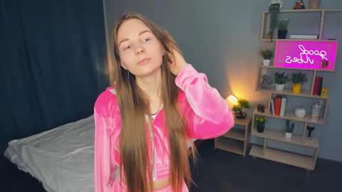 Ariel online show from 03/24/26, 07:52