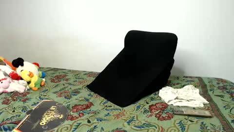 Ariel Starfish online show from 12/12/24, 02:04