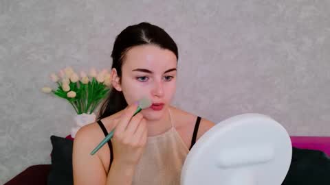 arielstonks_lovee online show from 09/19/25, 02:57