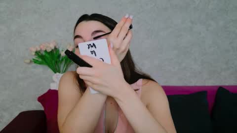 arielstonks_lovee online show from 11/10/25, 04:22