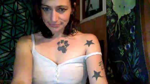 ariel  colin when hes here online show from 12/01/24, 07:36