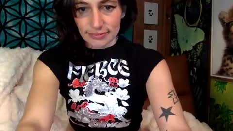 ariel  colin when hes here online show from 12/15/24, 03:09