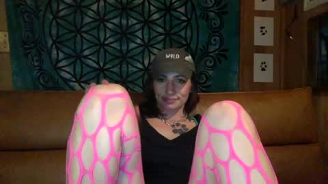 ariel  colin when hes here online show from 01/15/25, 04:04